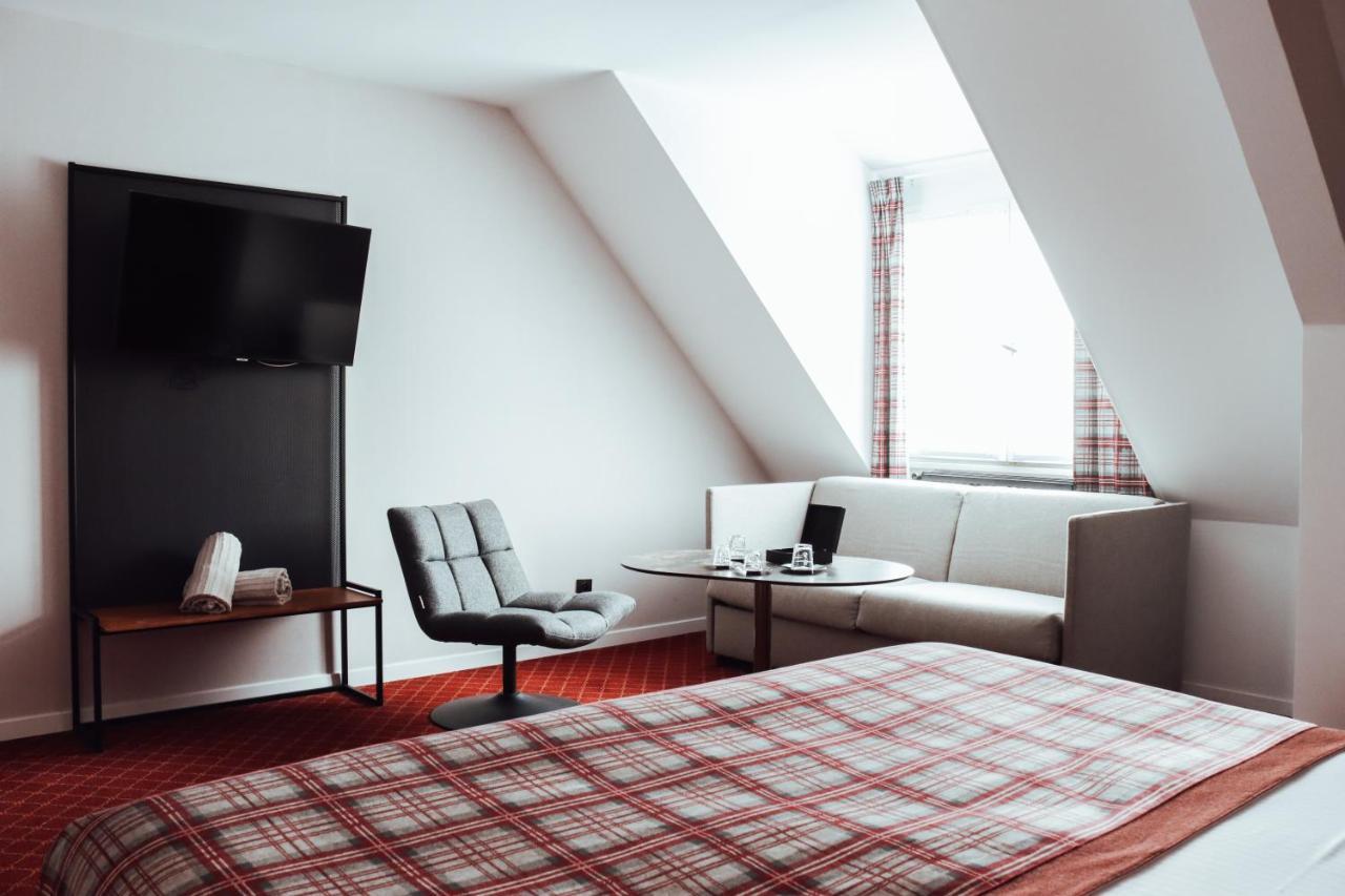 Hotel Les Jardins De Deauville Saint-Martin-aux-Chartrains ภายนอก รูปภาพ