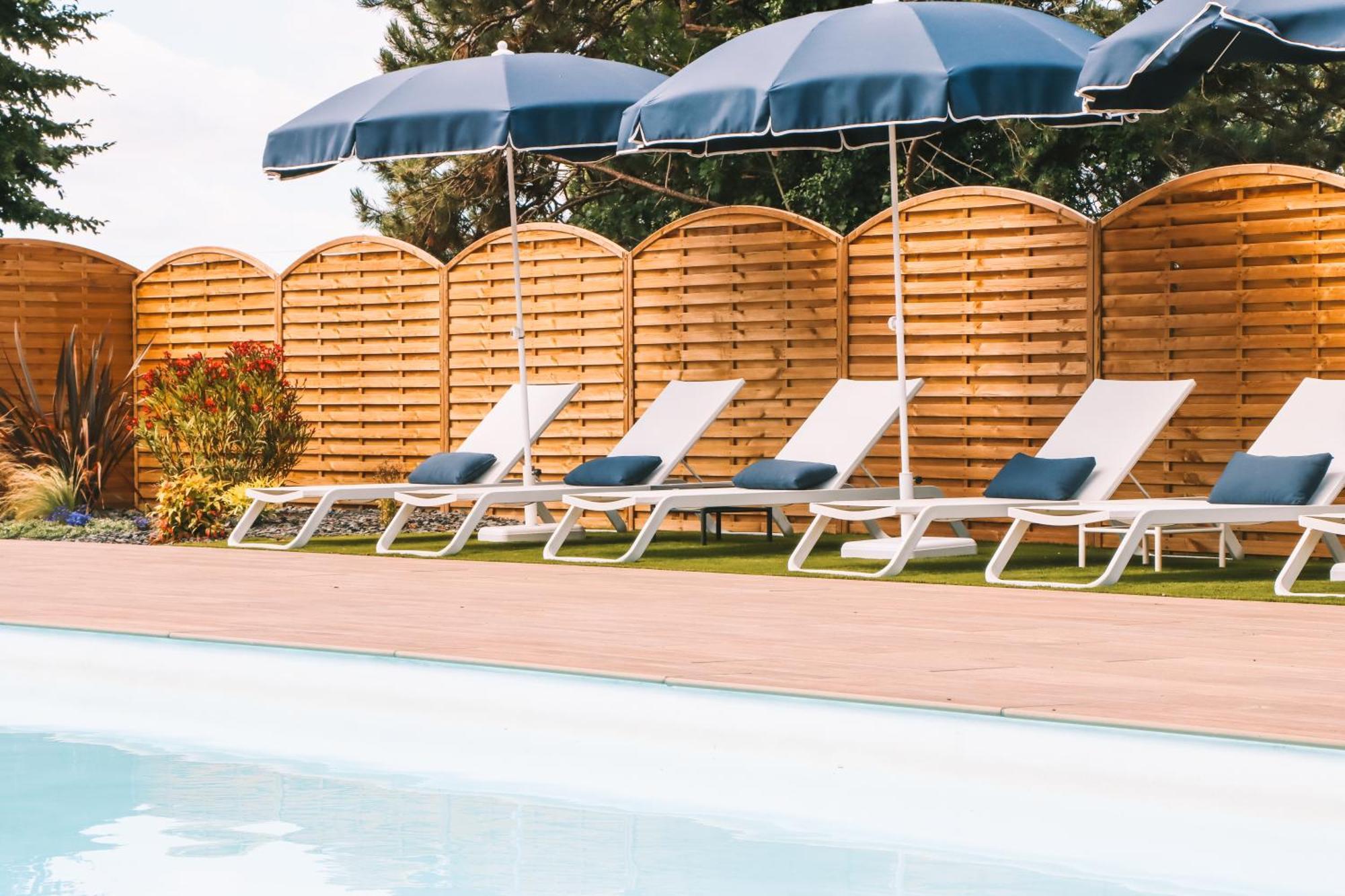 Hotel Les Jardins De Deauville Saint-Martin-aux-Chartrains ภายนอก รูปภาพ