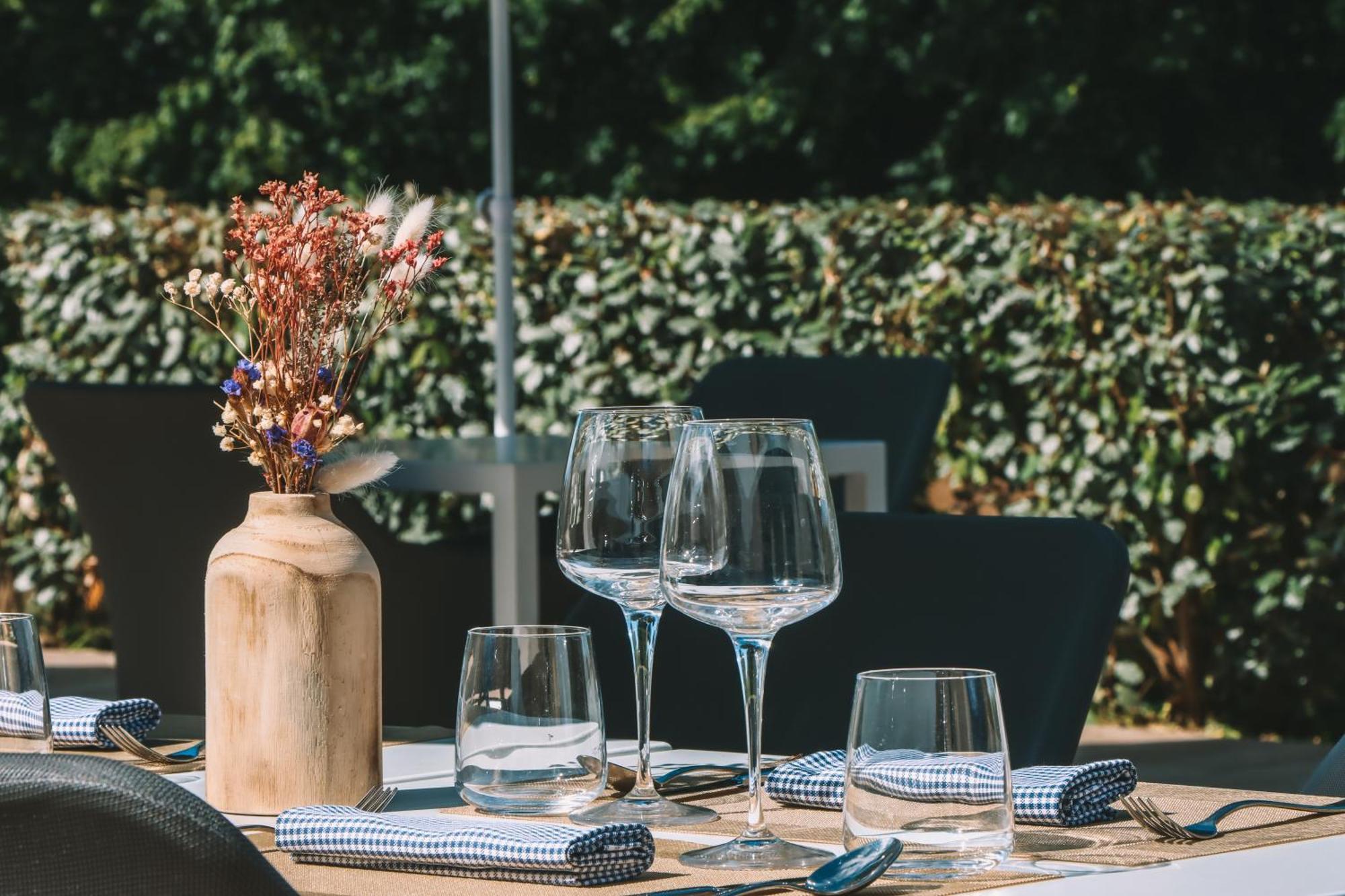 Hotel Les Jardins De Deauville Saint-Martin-aux-Chartrains ภายนอก รูปภาพ